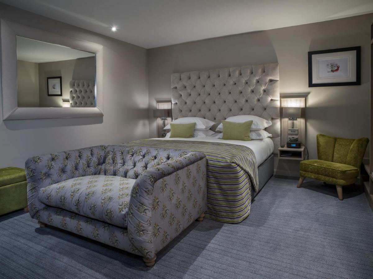 Boulevard Hotel Blackpool Exterior foto A bedroom at The Midland